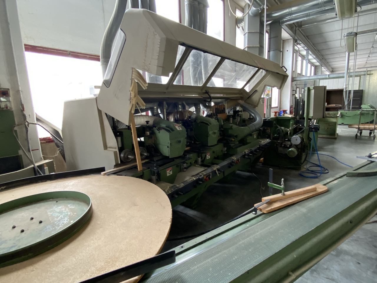 Usato Impianto completo 1994 Weinig U23 + Friulmac FN3 + giostra convogliatrice + nastro di ritorno + accessori