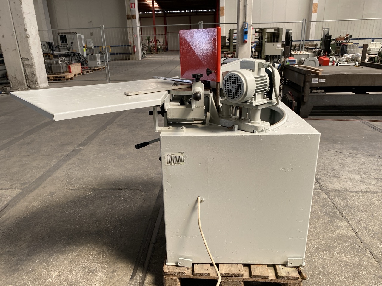 Usato Troncatrice verticale doppia inclinabile