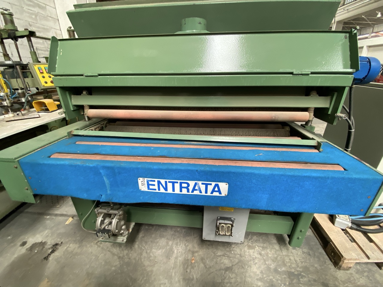 Usato GNT S 1300/2 Spazzolatrice Lavapannelli superiore e inferiore