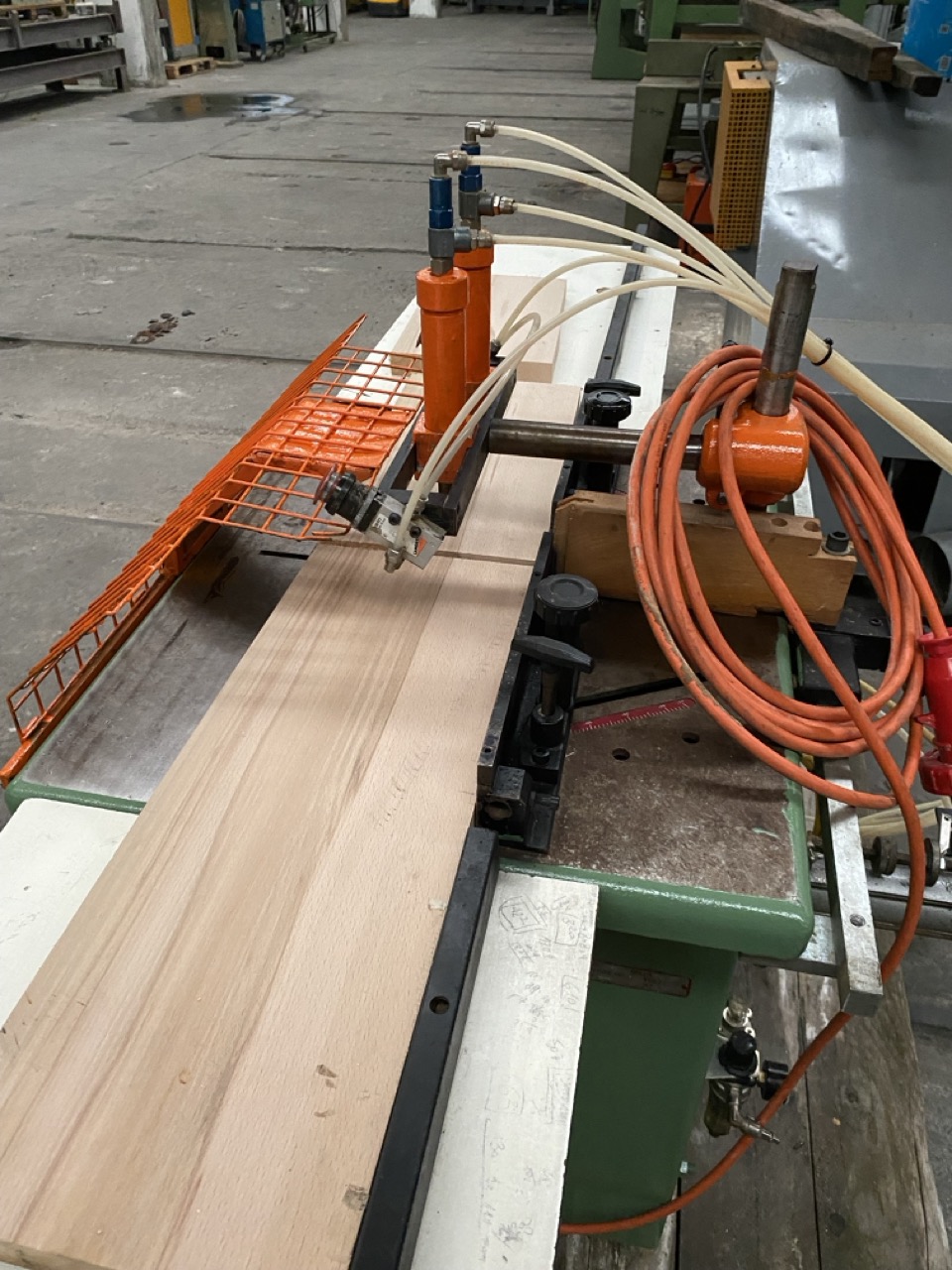 Usato Stromab Troncatrice per Tavole fino a mm. 250, altezza mm. 100