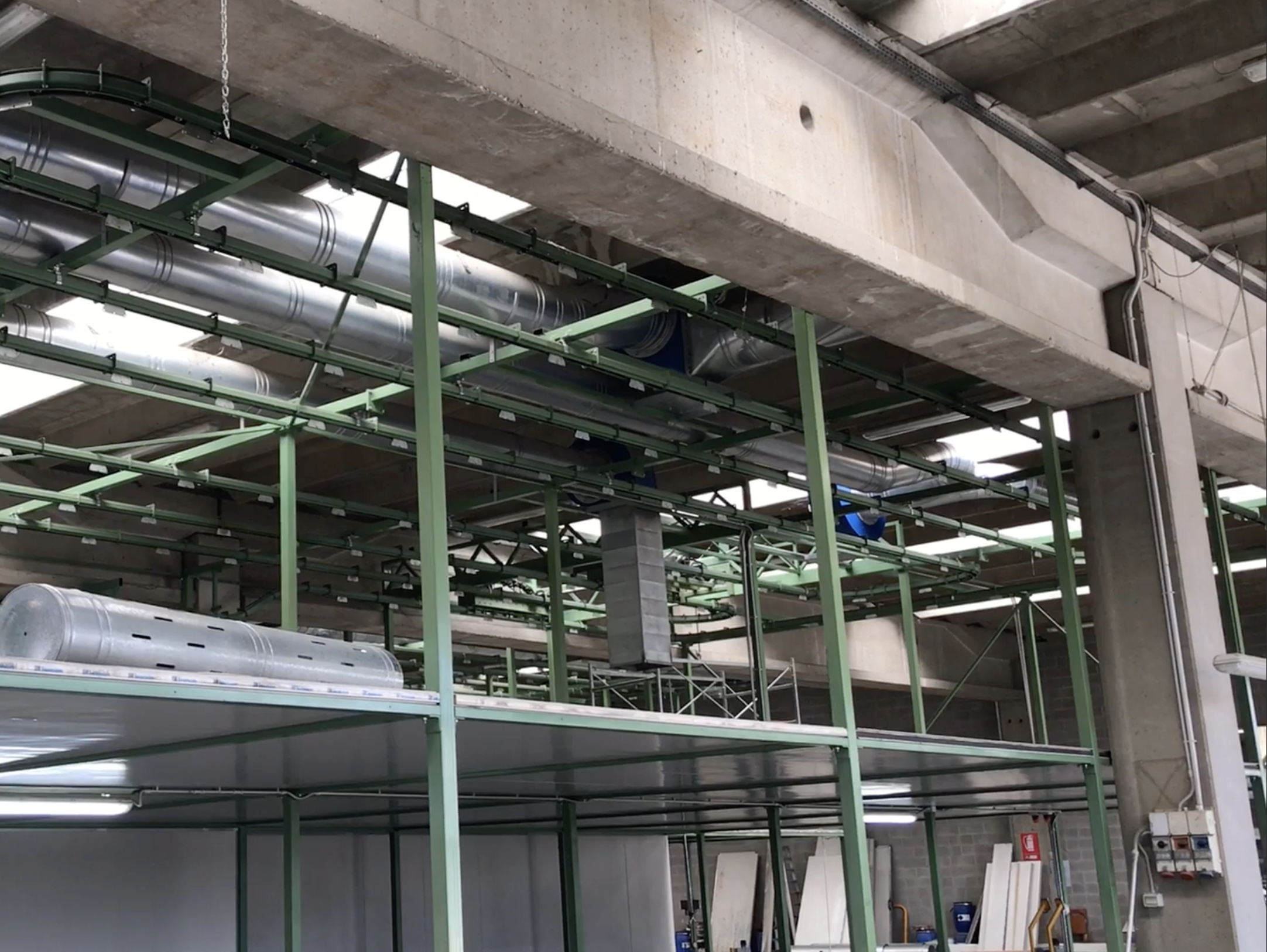 Usato Catena di verniciatura marca Conveyor