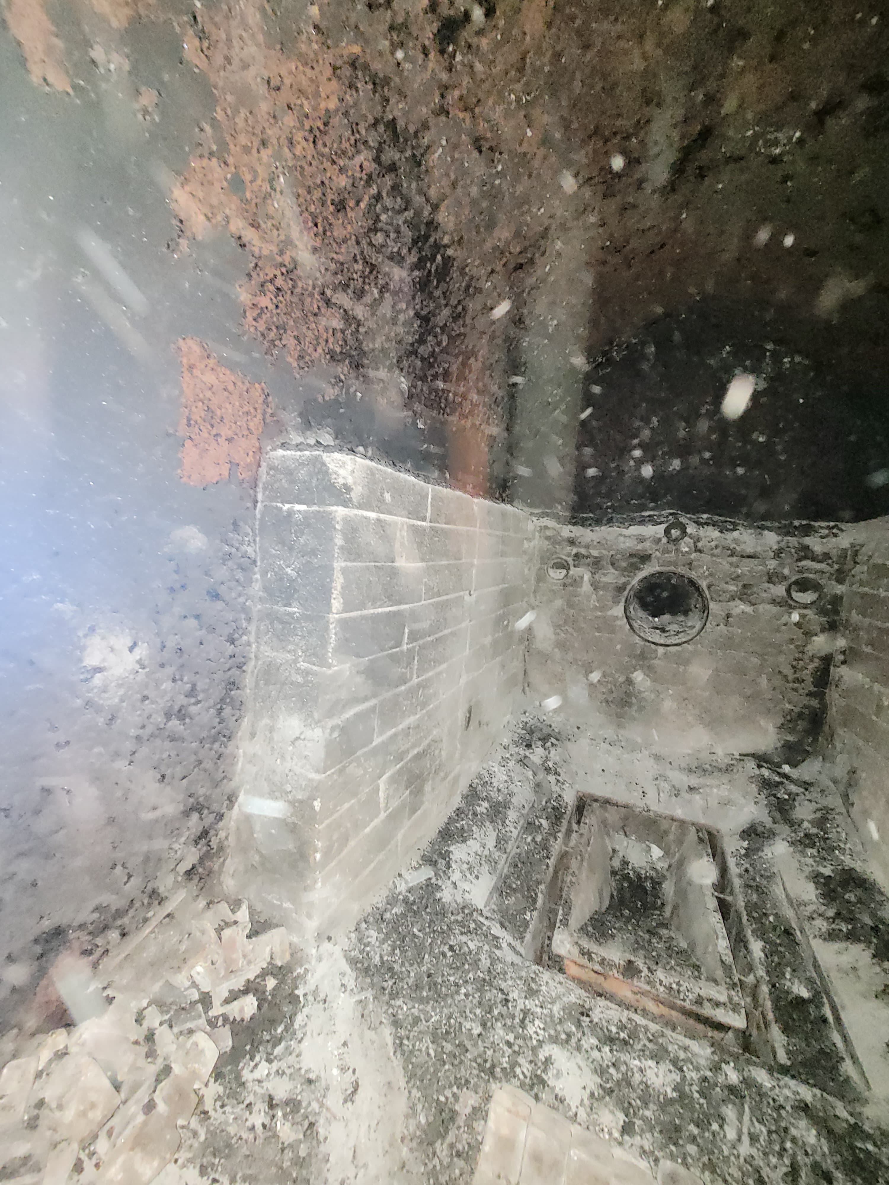 Usato 1996 Uniconfort CMT/F 45 Generatore di acqua calda alimentato a trucioli / legna