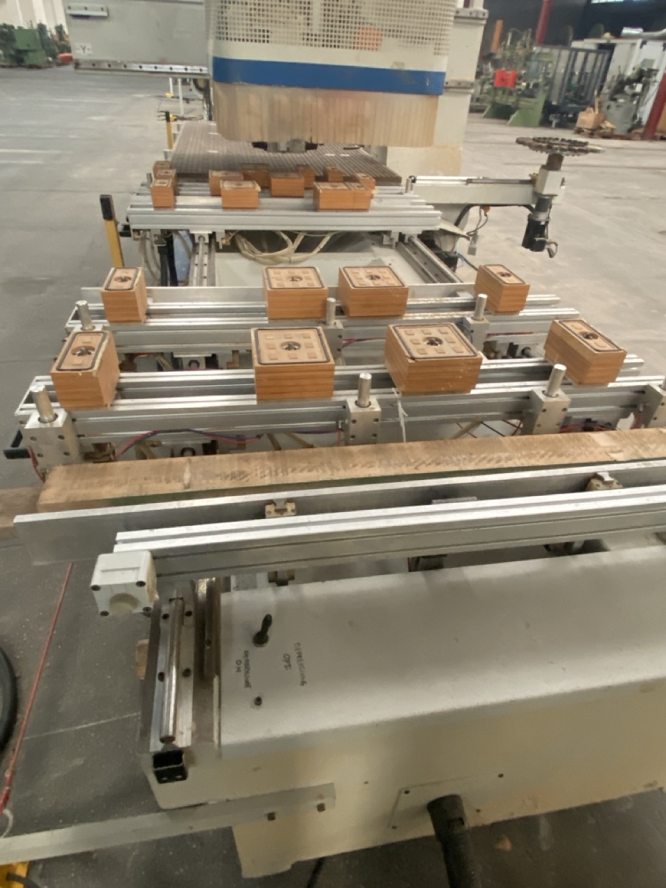 Usato 2000 SAOM T55 Pantografo CNC usato, non collaudato, come visto e piaciuto.