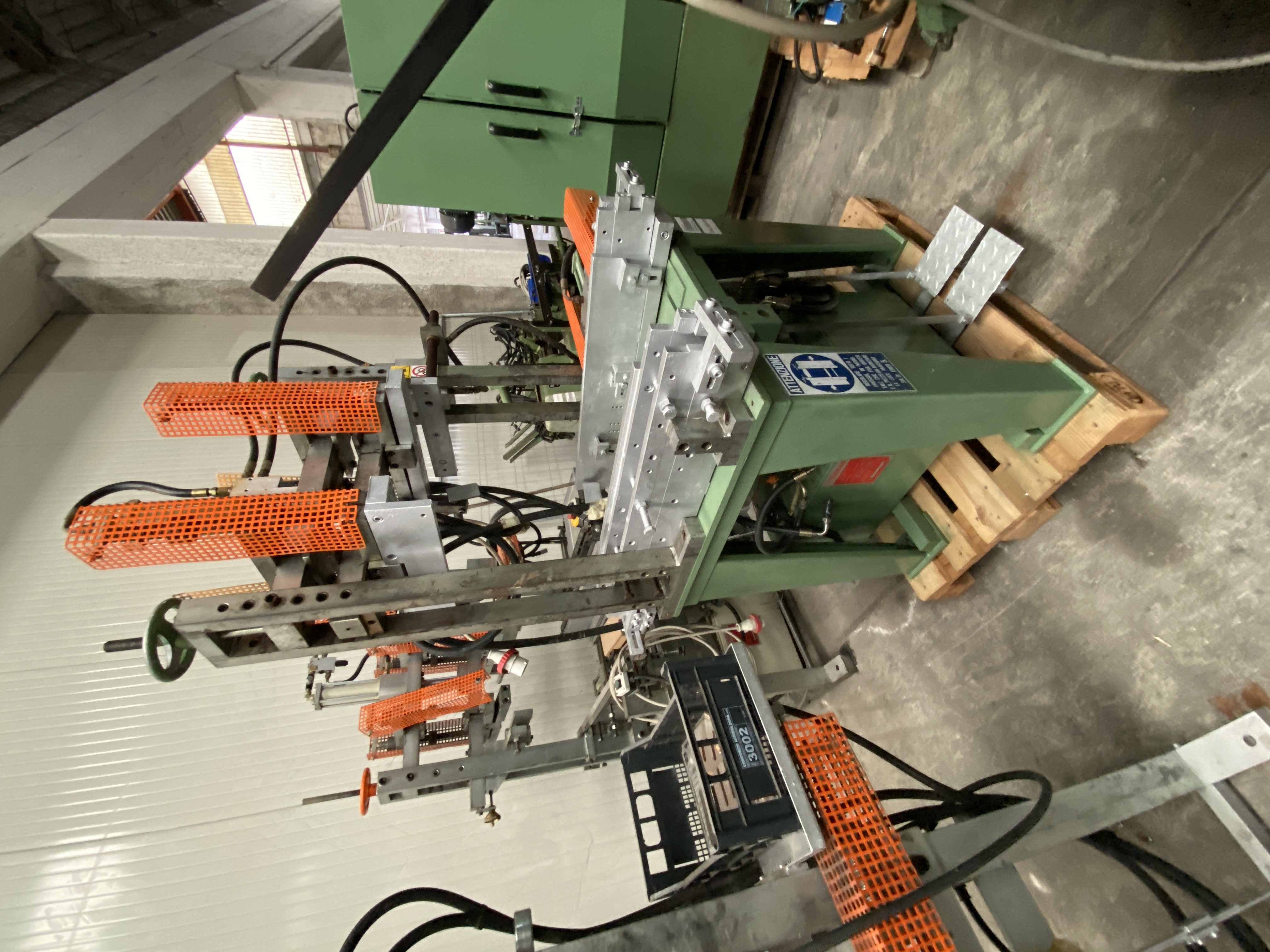 Usato Camam SI/PM Strettoio premontaggio idraulico per l'assemblaggio di sedie in legno