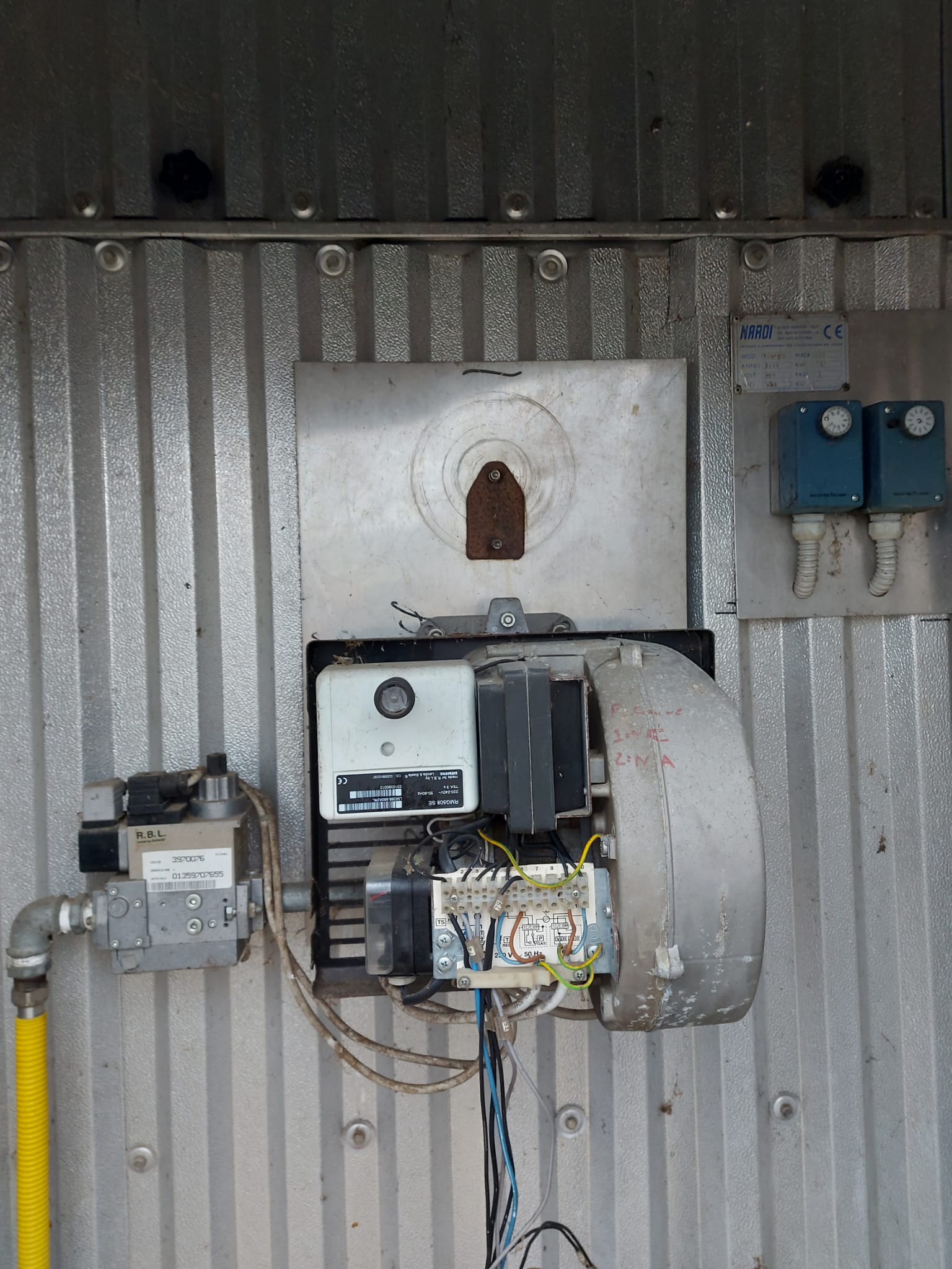 Usato Nardi Nr. 2 Forni di essiccazione da 65 mc (volume interno) cadauno. Alimentazione a Gas Metano.