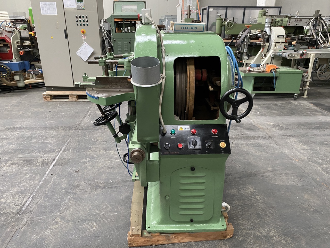 Usato Tenonatrice stondante a 1 testa e 2 banchi, Bacci