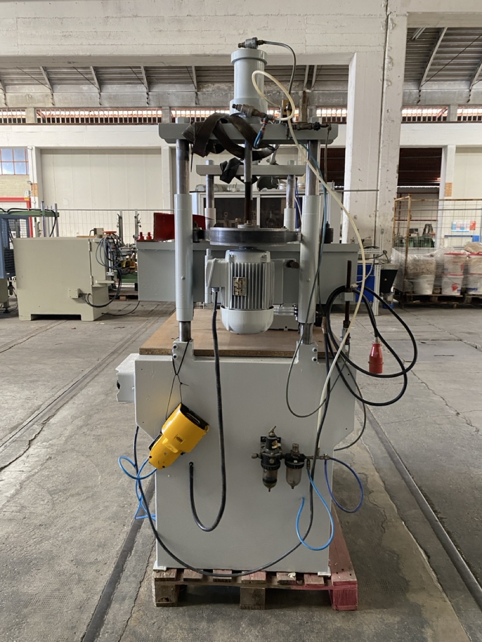 Usato Foratrice verticale a 4 mandrini regolabili, marca Camam