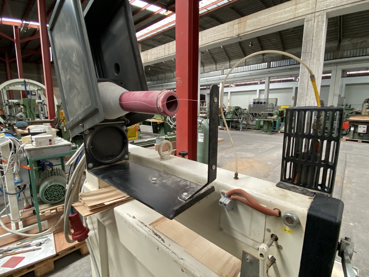 Usato 2002 Kuper FW/J-920 Giuntatrice per tranciati, impiallacciature, rimessi