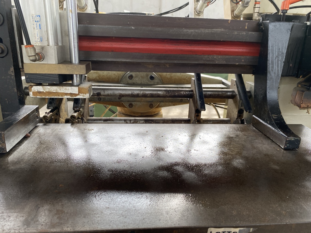 Usato Stock di 2 Inseritrici di spine da aggiustare (funzionanti al 70%)