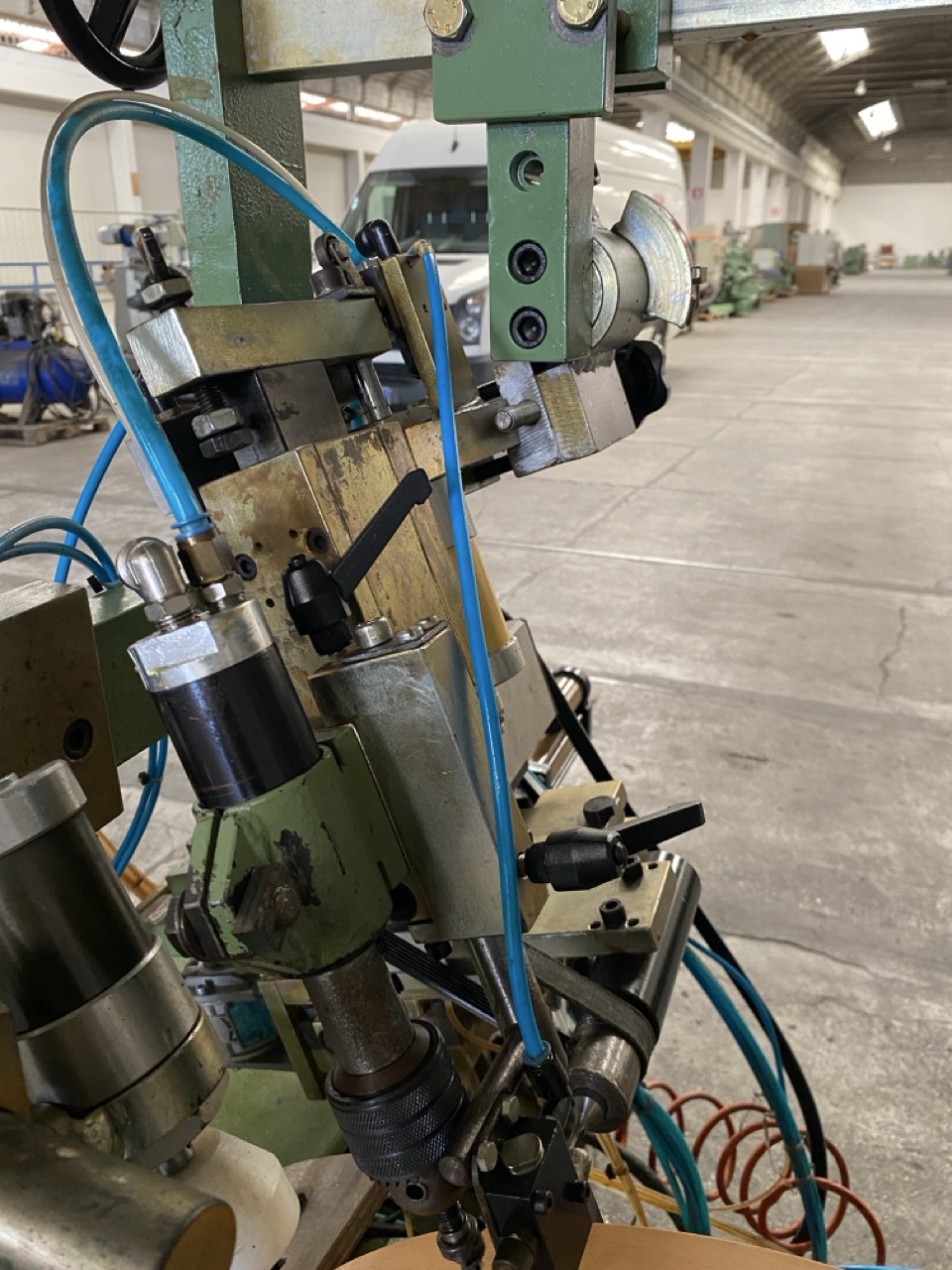 Usato Foratrice Mortasatrice orizzontale e verticale, inclinabile