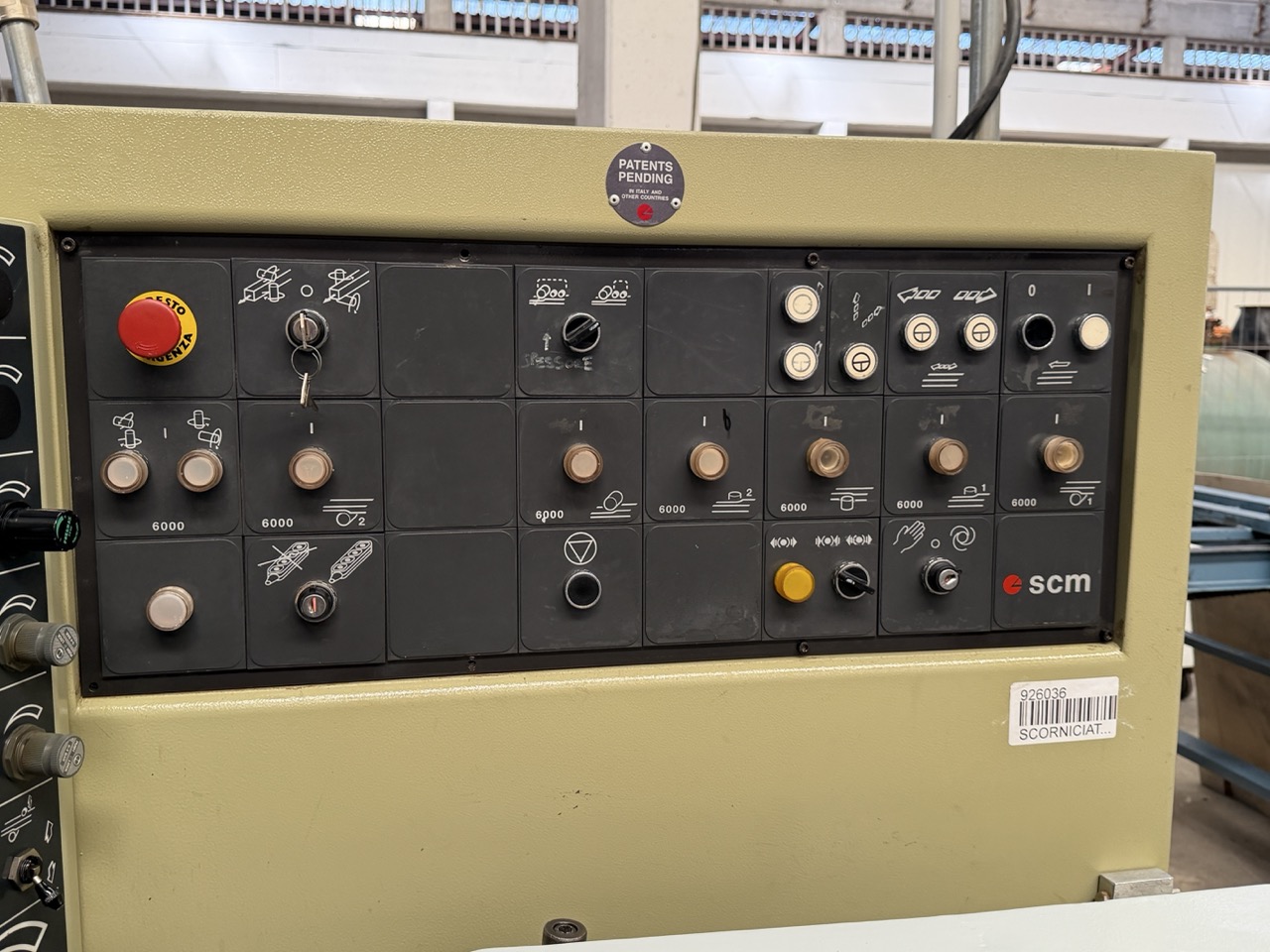 Usato 1995 SCM Superset 23 Plus Scorniciatrice marchiata CE, a 6 alberi, banco da mm. 230 con piano rigato.