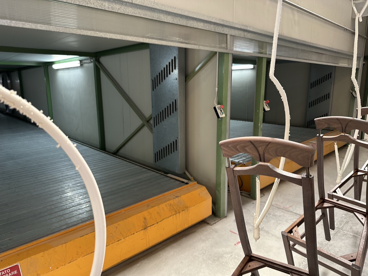 Usato 1999 CM Nastri a tapparelle per asciugatura sedie o prodotti simili verniciati