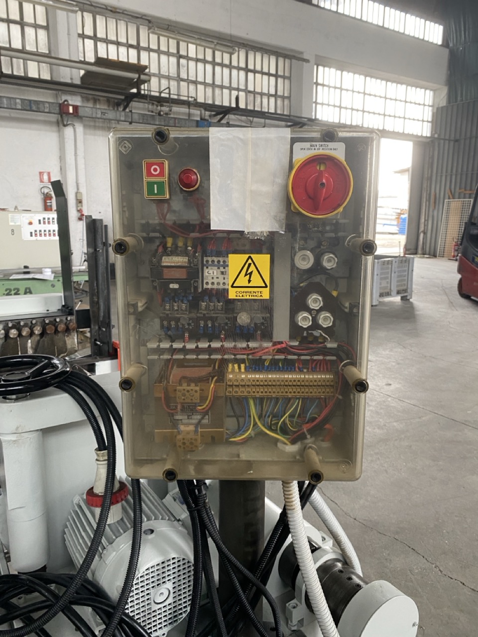 Ricondizionato Troncatore caricatore per scorniciatrice, marca Friulmac,modello FN3, usato, collaudato