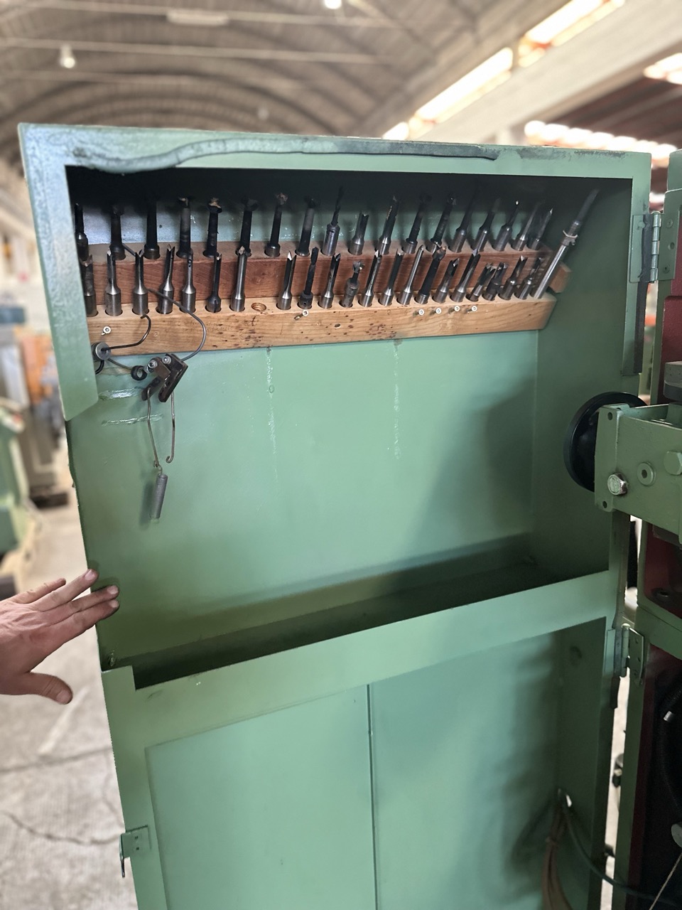 Usato Bacci MOM 90-C A Mortasatrice doppia, orizzontale e verticale, automatica, con caricatore.