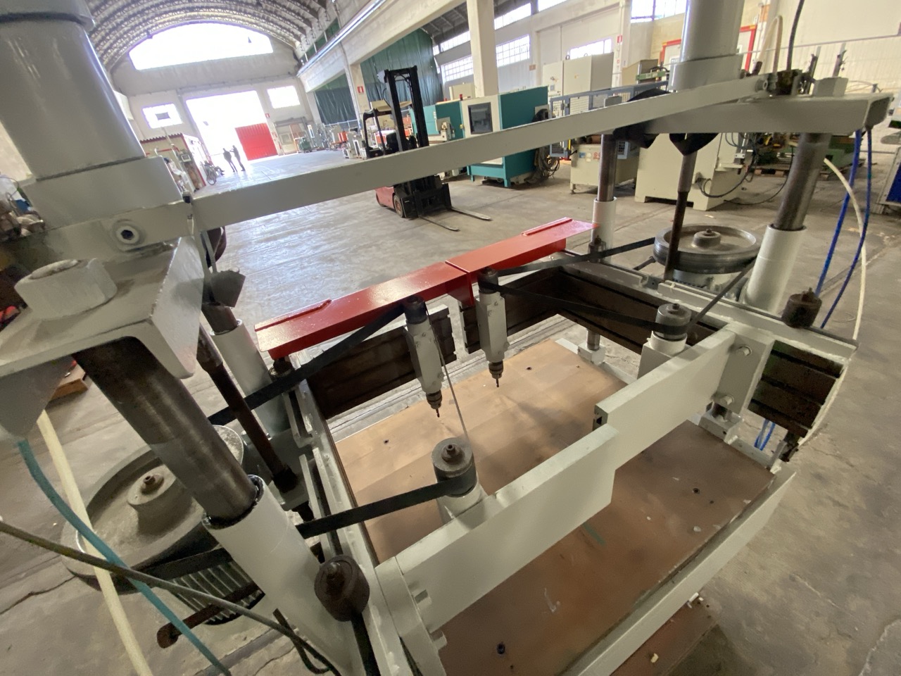 Usato Foratrice verticale a 4 mandrini regolabili, marca Camam