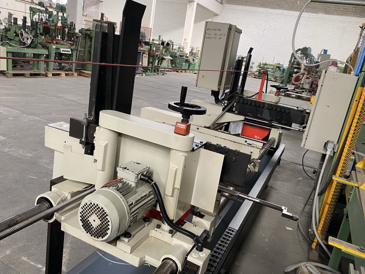 Usato 2002 Friulmac DUALFEED Troncatore - Caricatore per Scorniciatrice