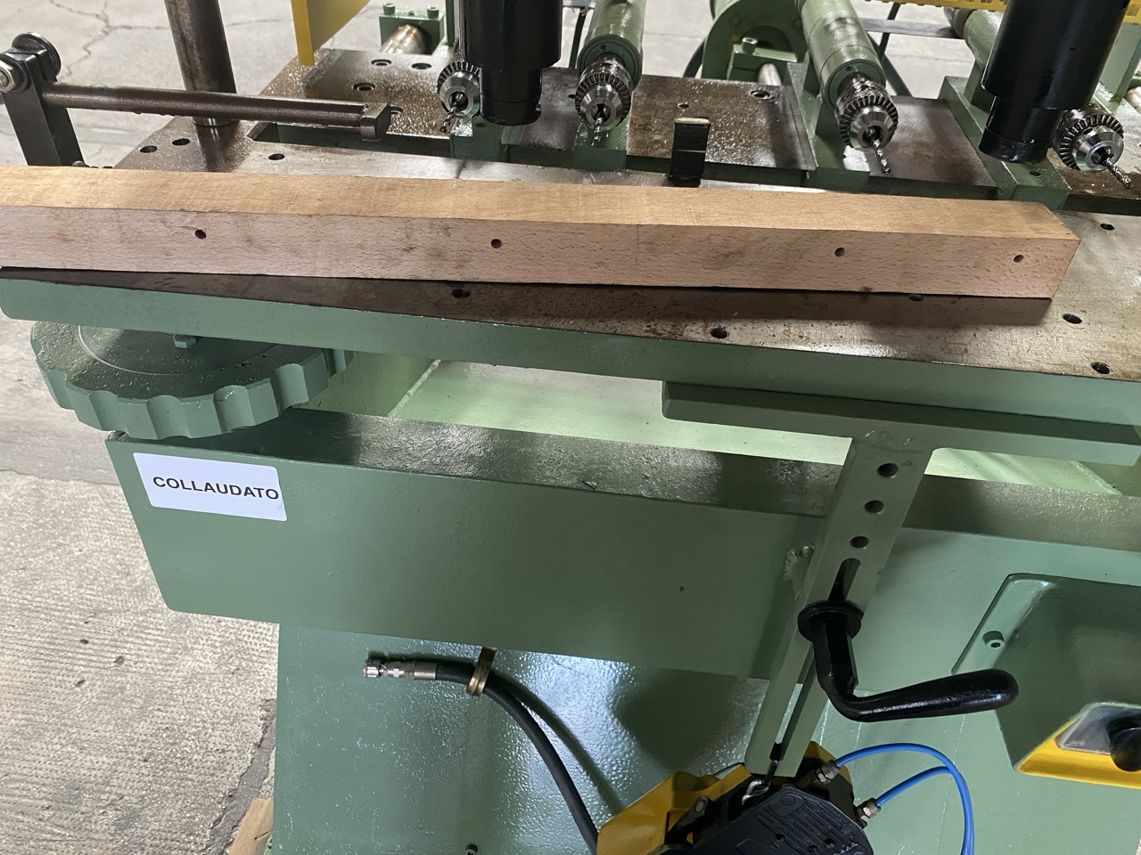 Usato Foratrice orizzontale a 4 mandrini