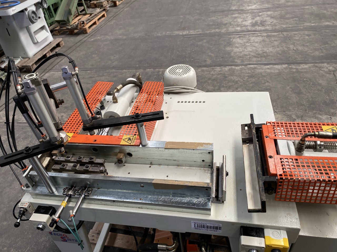 Usato Tecno System Strettoio orizzontale idraulico