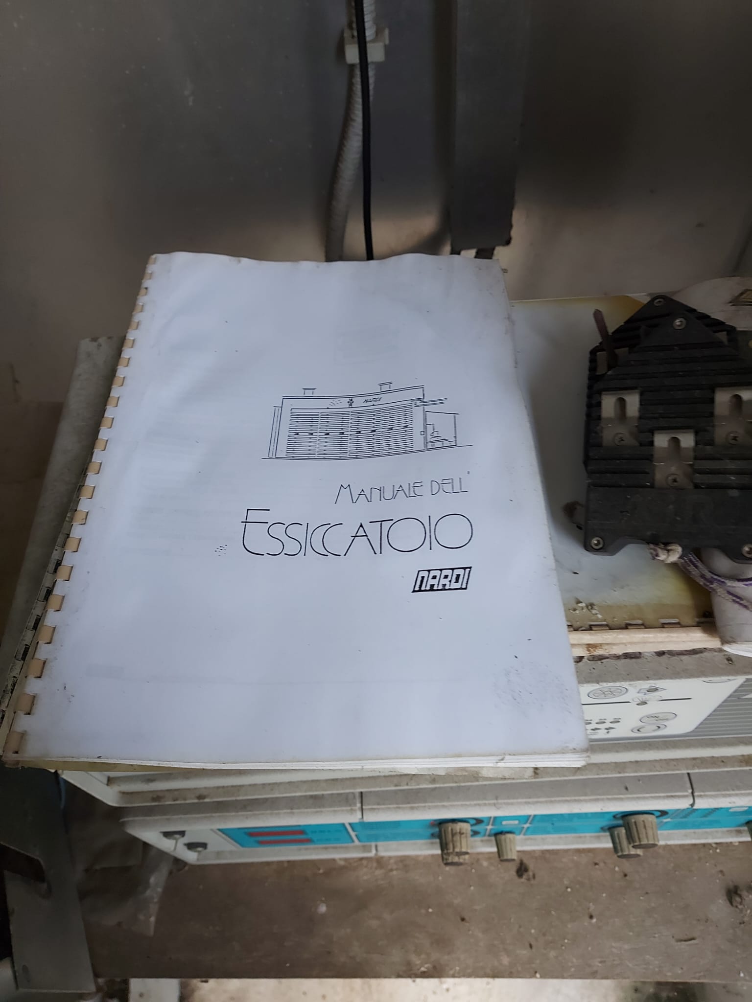 Usato Nardi Nr. 2 Forni di essiccazione da 65 mc (volume interno) cadauno. Alimentazione a Gas Metano.