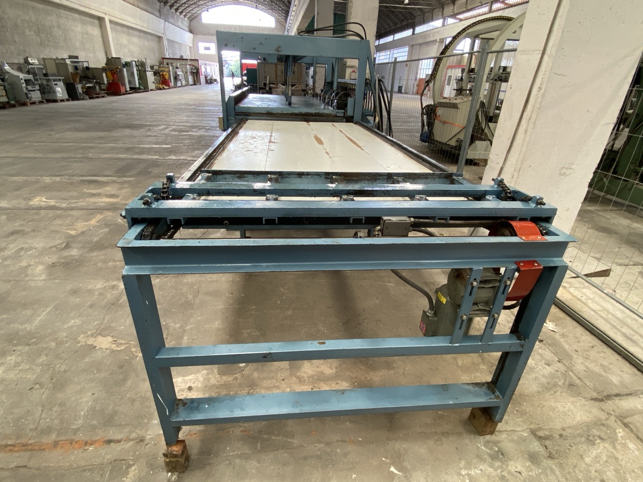Usato L&L Machinery Inc GLU-ALL Pressa per listellare ad alta frequenza, piano mm. 2700x1300
