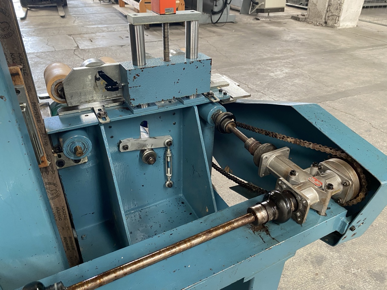 Usato Levigatrice laterale a 2 nastri verticali, per pezzi dritti o sagomati