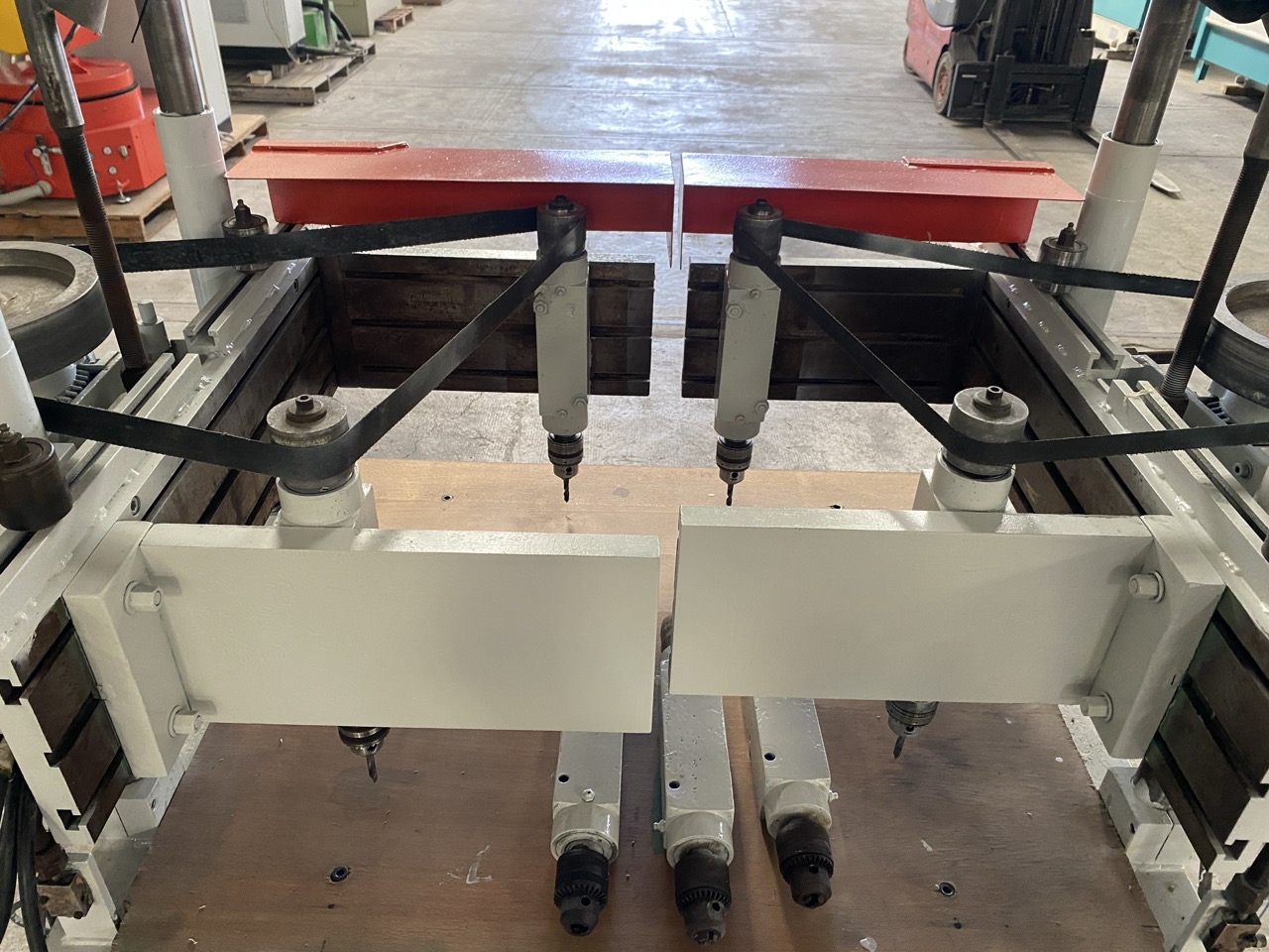 Usato Foratrice verticale a 4 mandrini regolabili, marca Camam