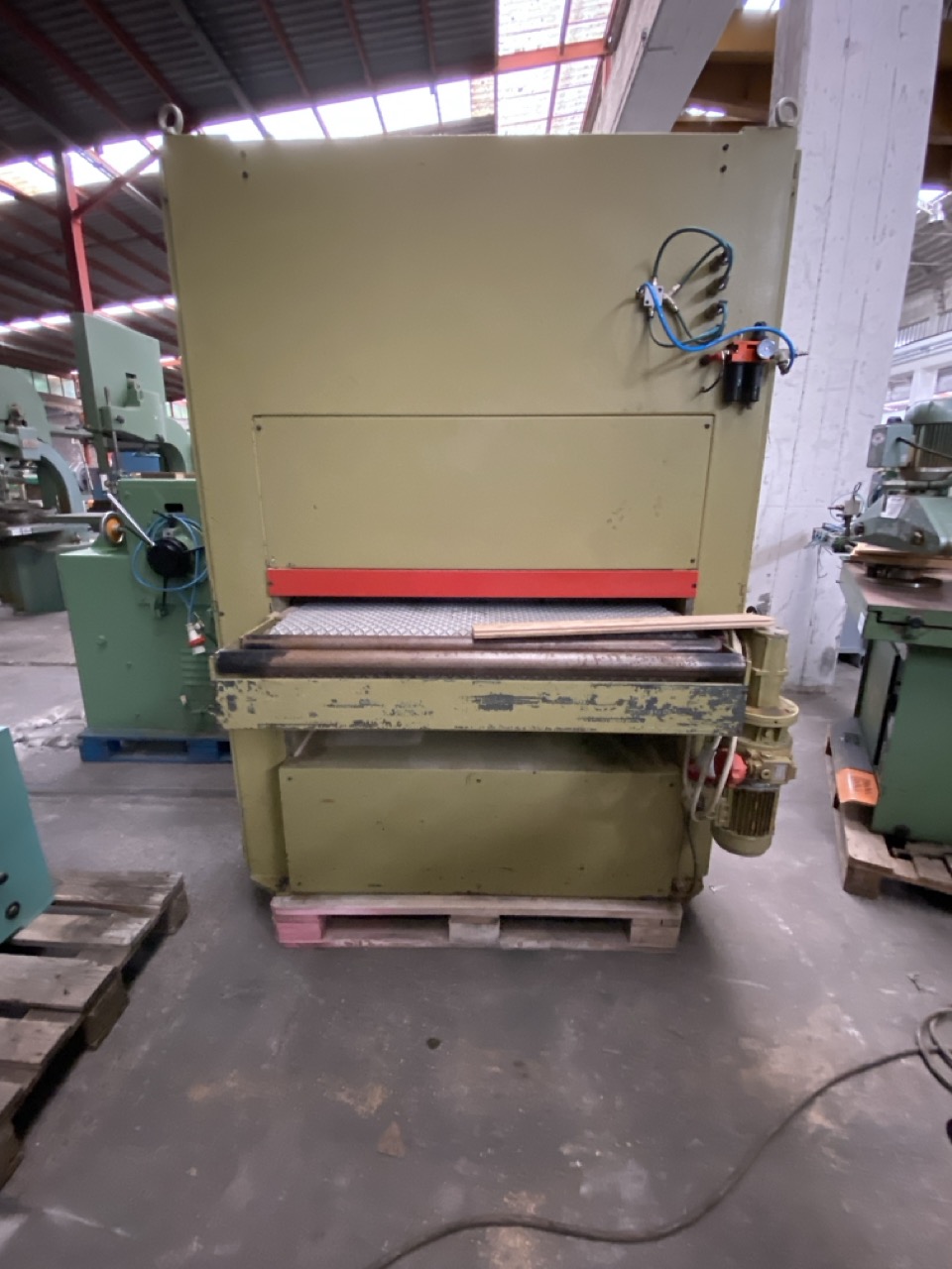 Usato Unoduemila CM100 Levigatrice Calibratrice rullo + rullo, tappeto da mm. 1000, usata