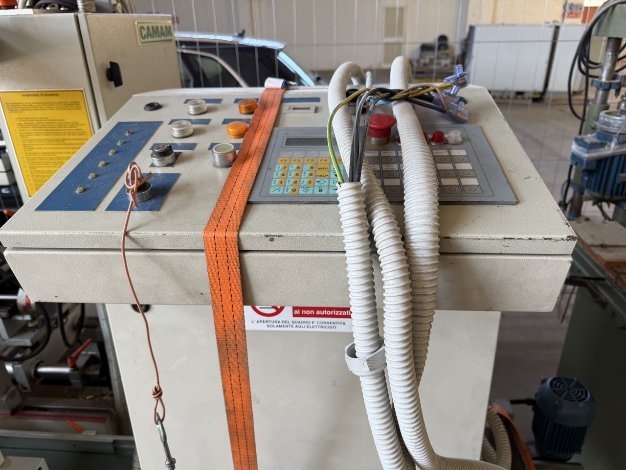 Usato 1995 Camam MO/30/6A/CR-PLC Mortasatrice automatica orizzontale