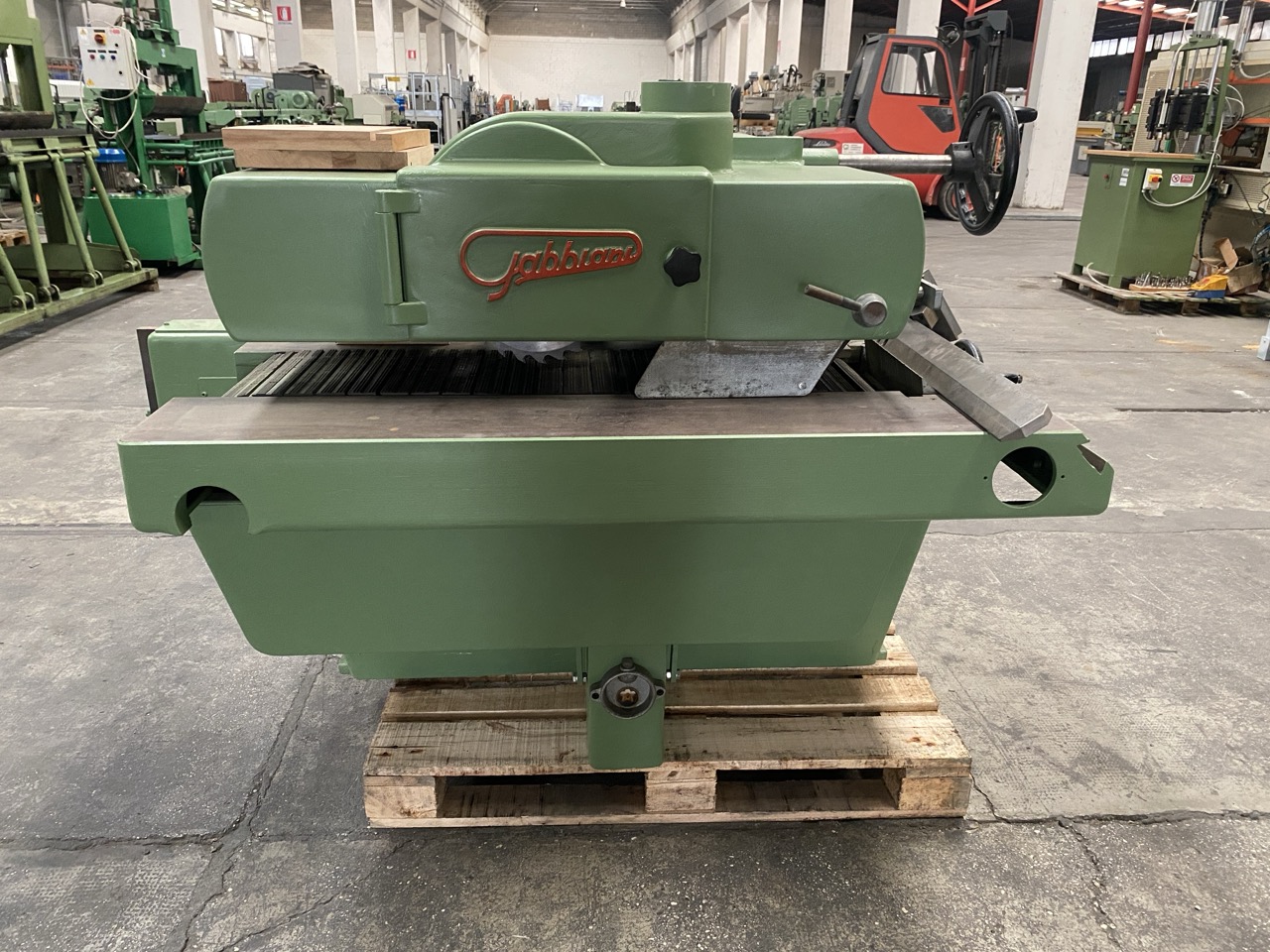 Usato Gabbiani Multilame con tappeto da cm. 30 e motore 20 HP