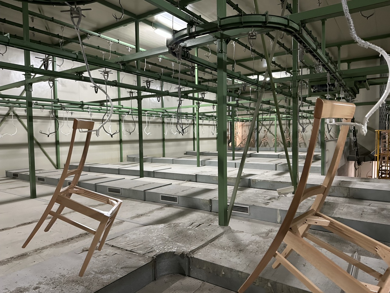 Usato Impianto automatico di verniciatura per sedie