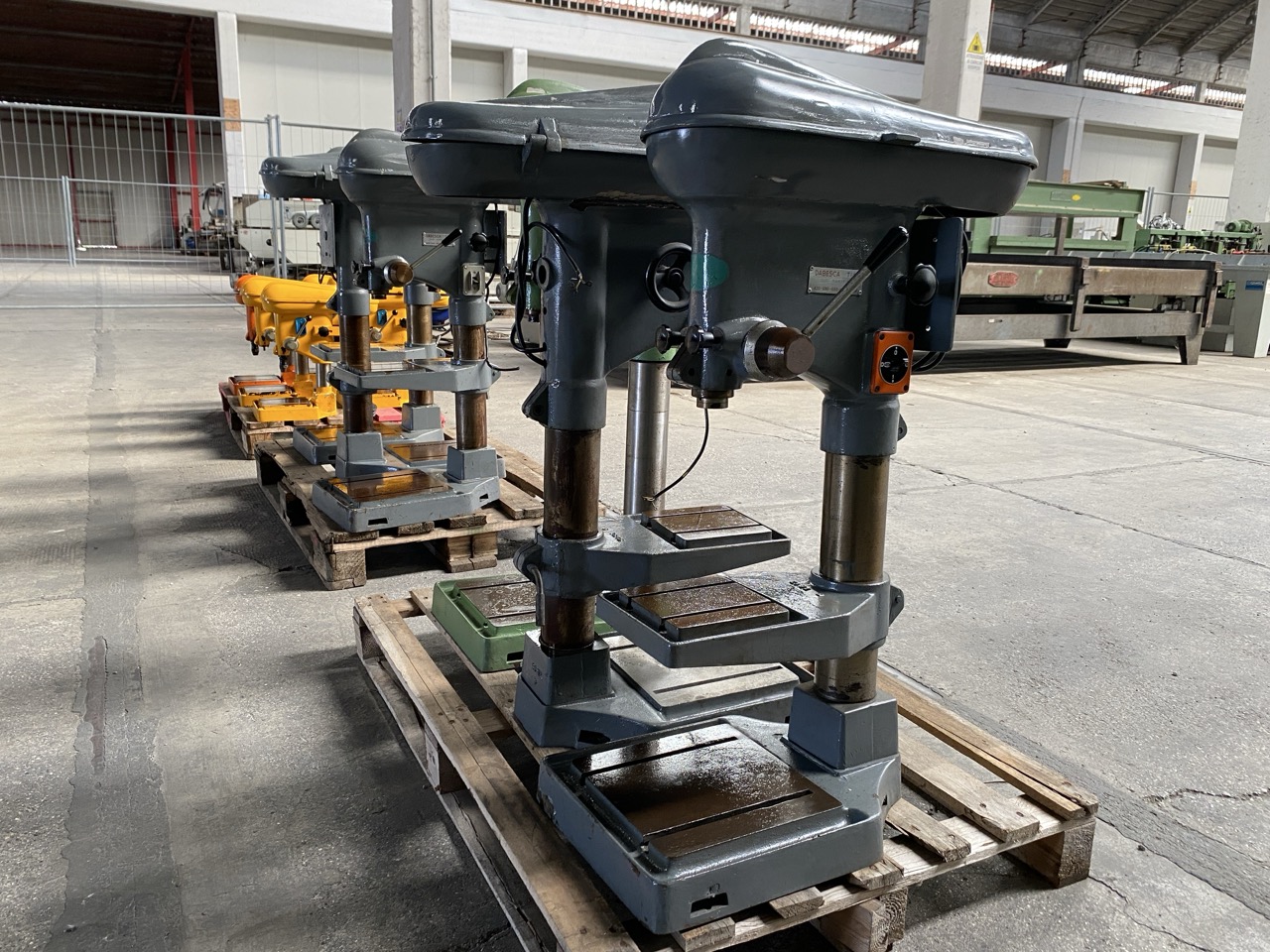 Usato Stock di Trapani a colonna senza motore