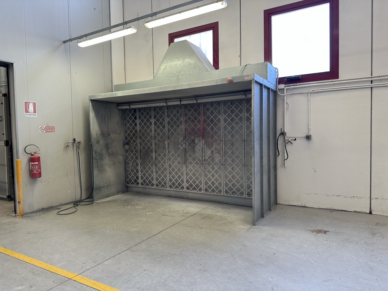 Usato Impianto automatico di verniciatura per sedie