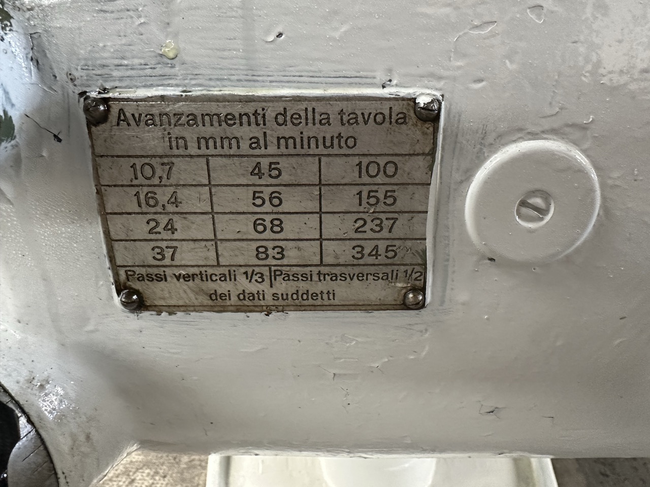 Usato Wanderer 2DU900 Fresatrice meccanica per ferro, con accessori