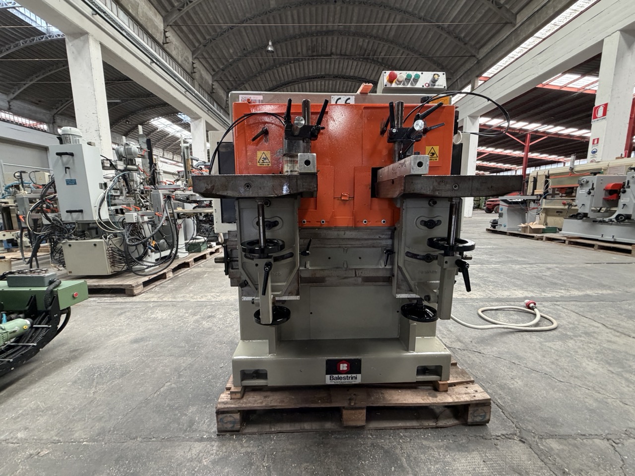 Usato 1996 Balestrini PICO Tenonatrice Stondante automatica a 1 testa e 2 banchi
