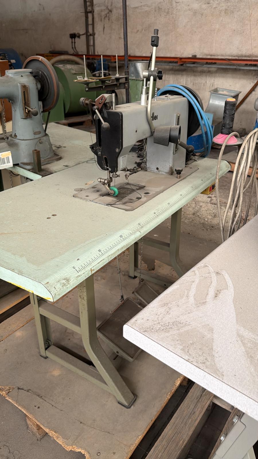 Usato Stock di macchinari lavorazione Stoffa e Cuoio (tappezzeria)