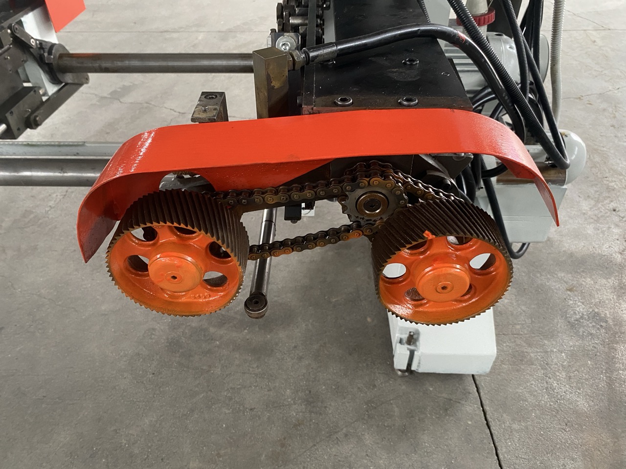 Ricondizionato Troncatore caricatore per scorniciatrice, marca Friulmac,modello FN3, usato, collaudato