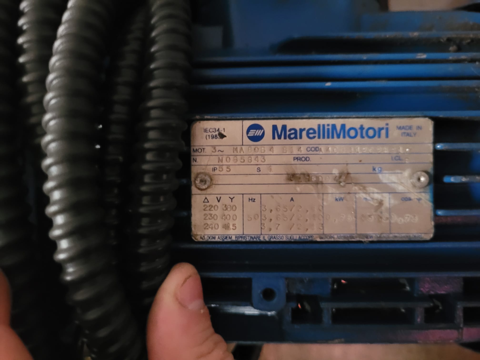 Usato 1996 Uniconfort CMT/F 45 Generatore di acqua calda alimentato a trucioli / legna