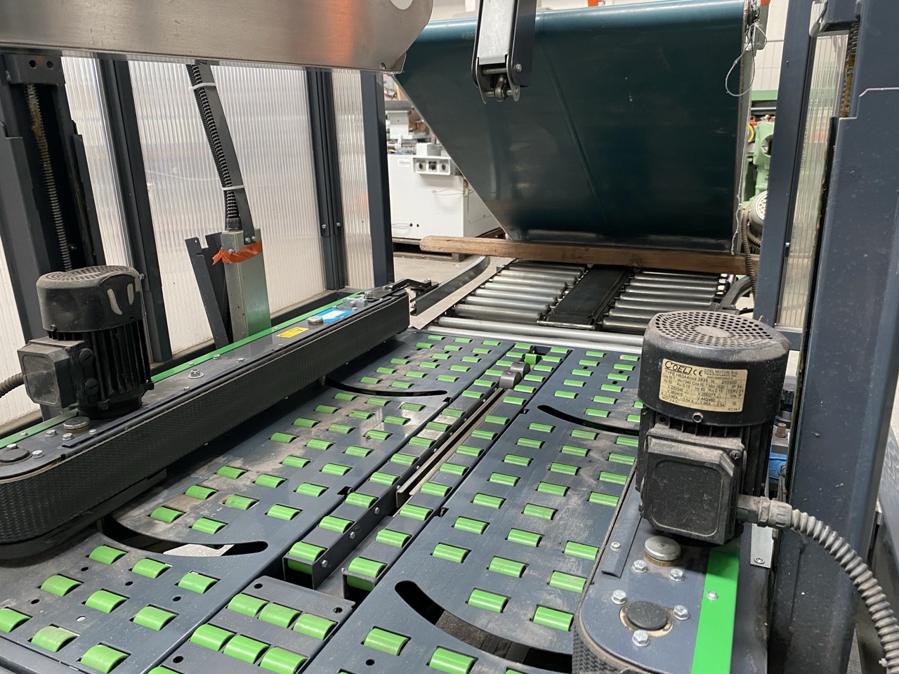 Usato Nastratrice superiore marca Siat