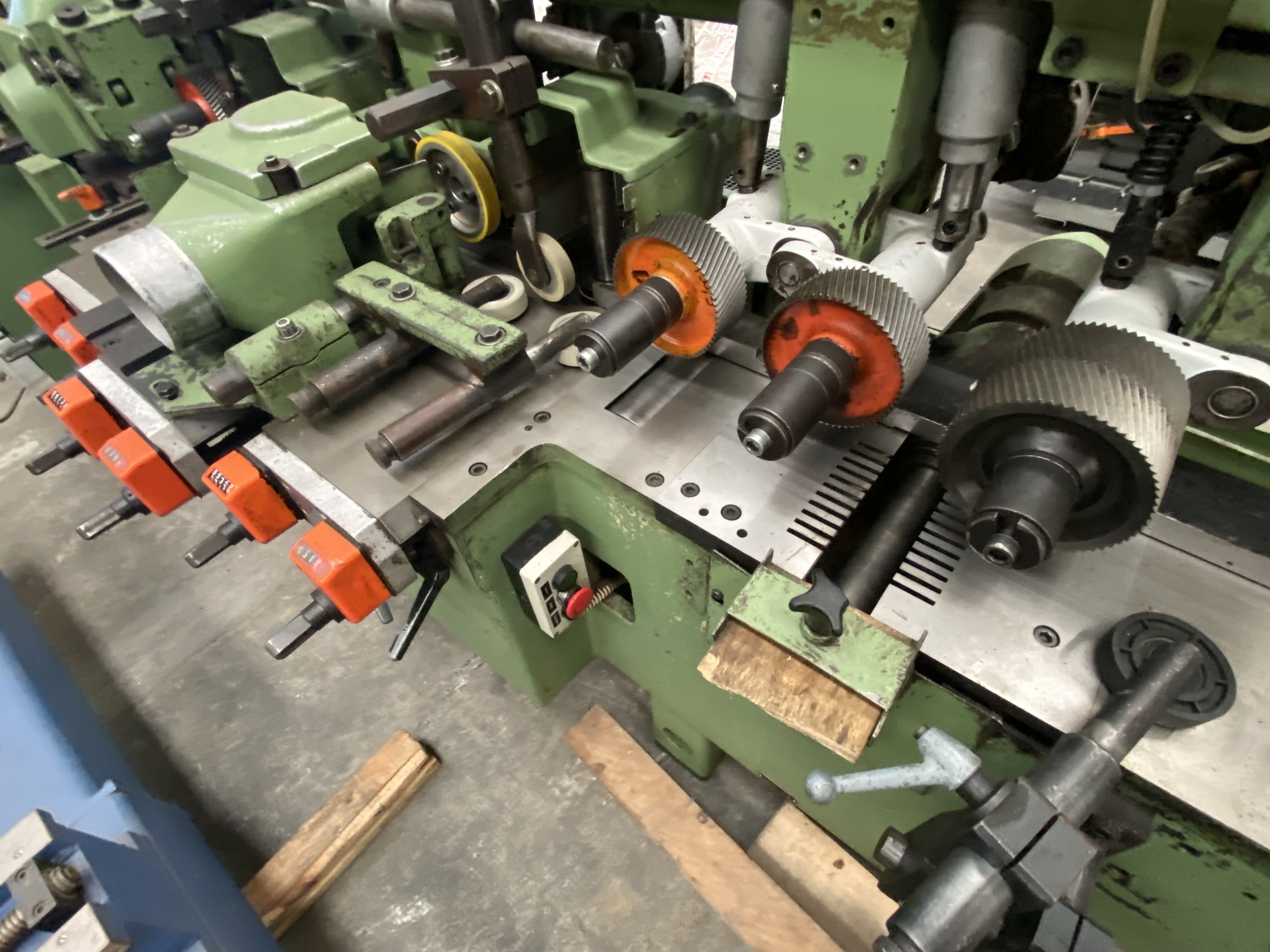 Usato Scorniciatrice Weinig Unimat 17A a 7 alberi