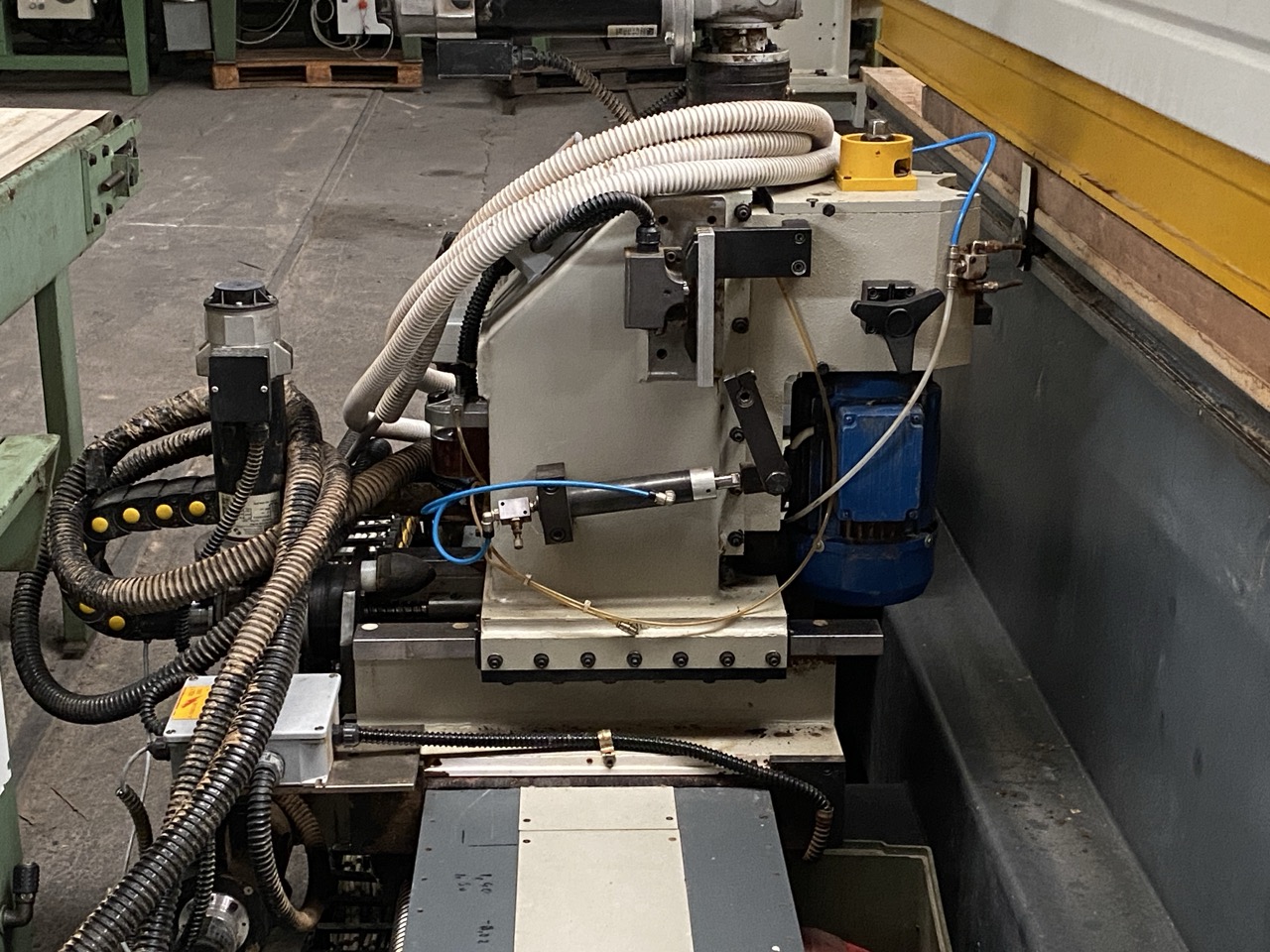 Usato Nuova Progetti Bedanatrice automatica