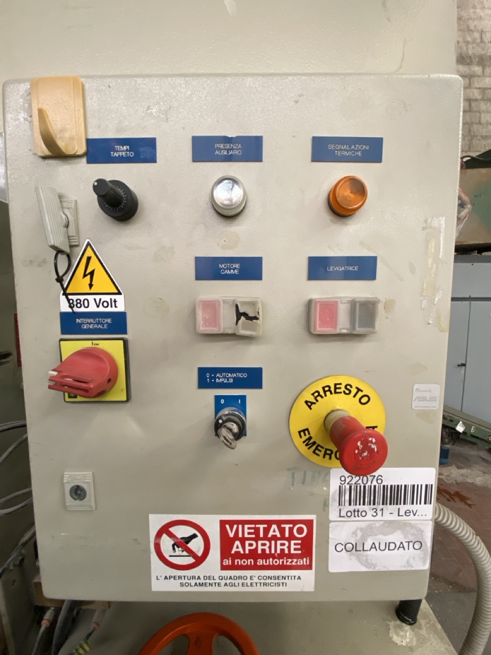 Usato Levigatrice verticale con caricatore, automatica