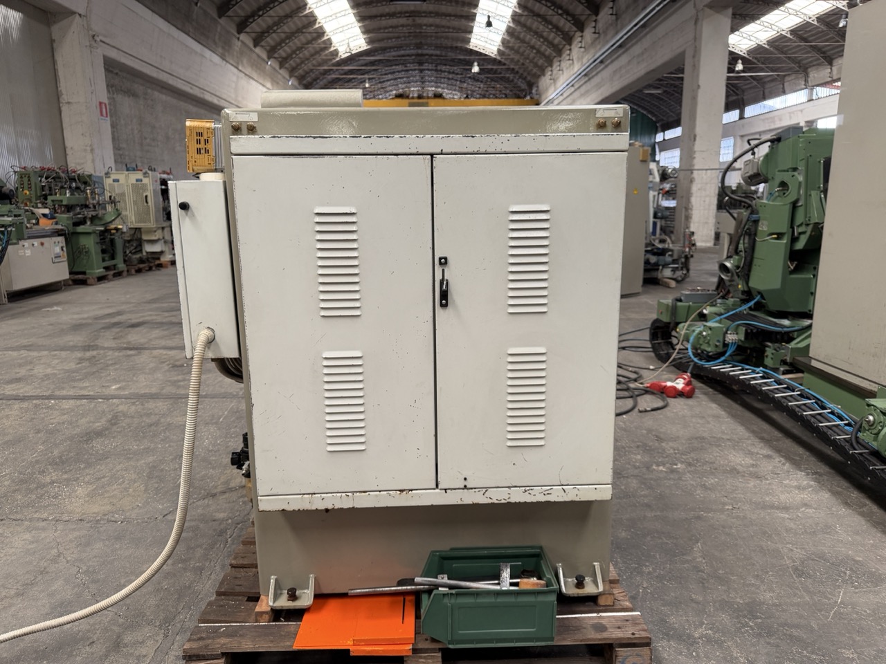 Usato 1996 Balestrini PICO Tenonatrice Stondante automatica a 1 testa e 2 banchi
