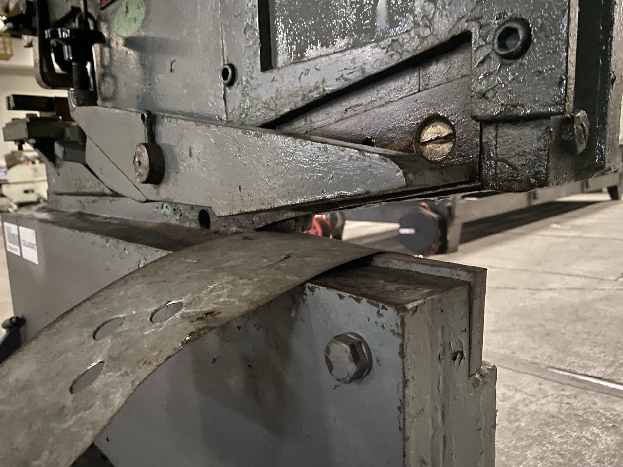 Usato Taglierina + punzonatrice per lavorazione metalli