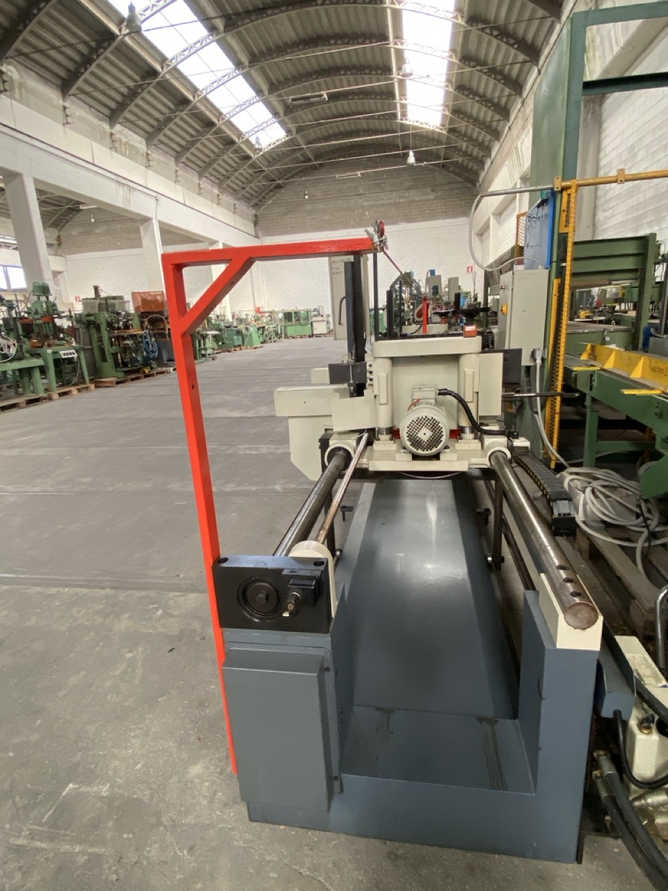 Usato 2002 Friulmac DUALFEED Troncatore - Caricatore per Scorniciatrice