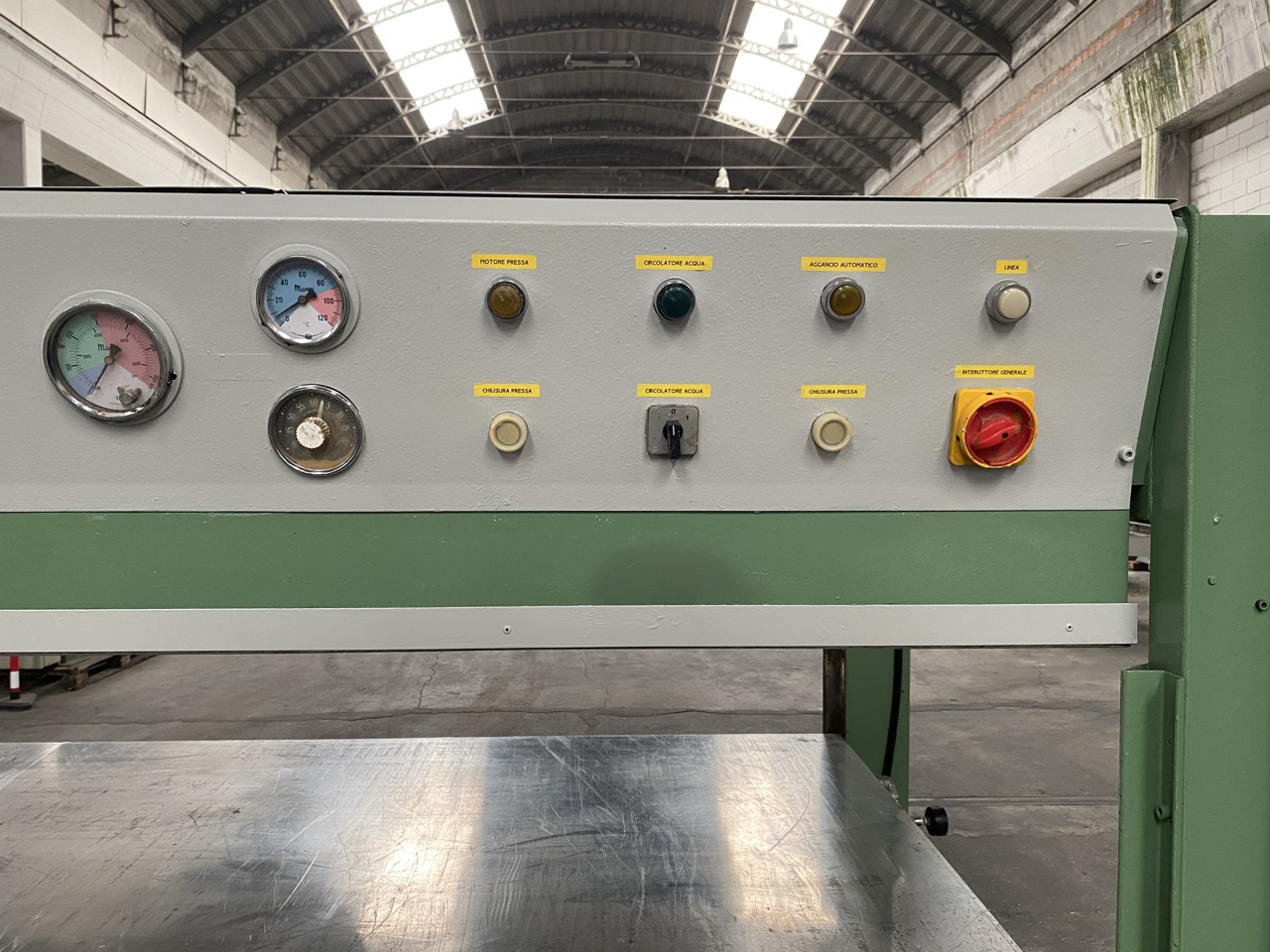 Ricondizionato Pressa marca Manni