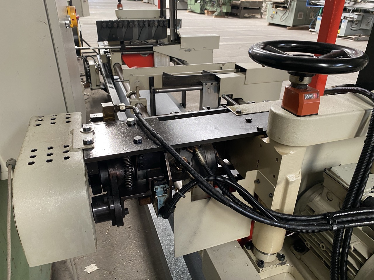 Usato 2002 Friulmac DUALFEED Troncatore - Caricatore per Scorniciatrice