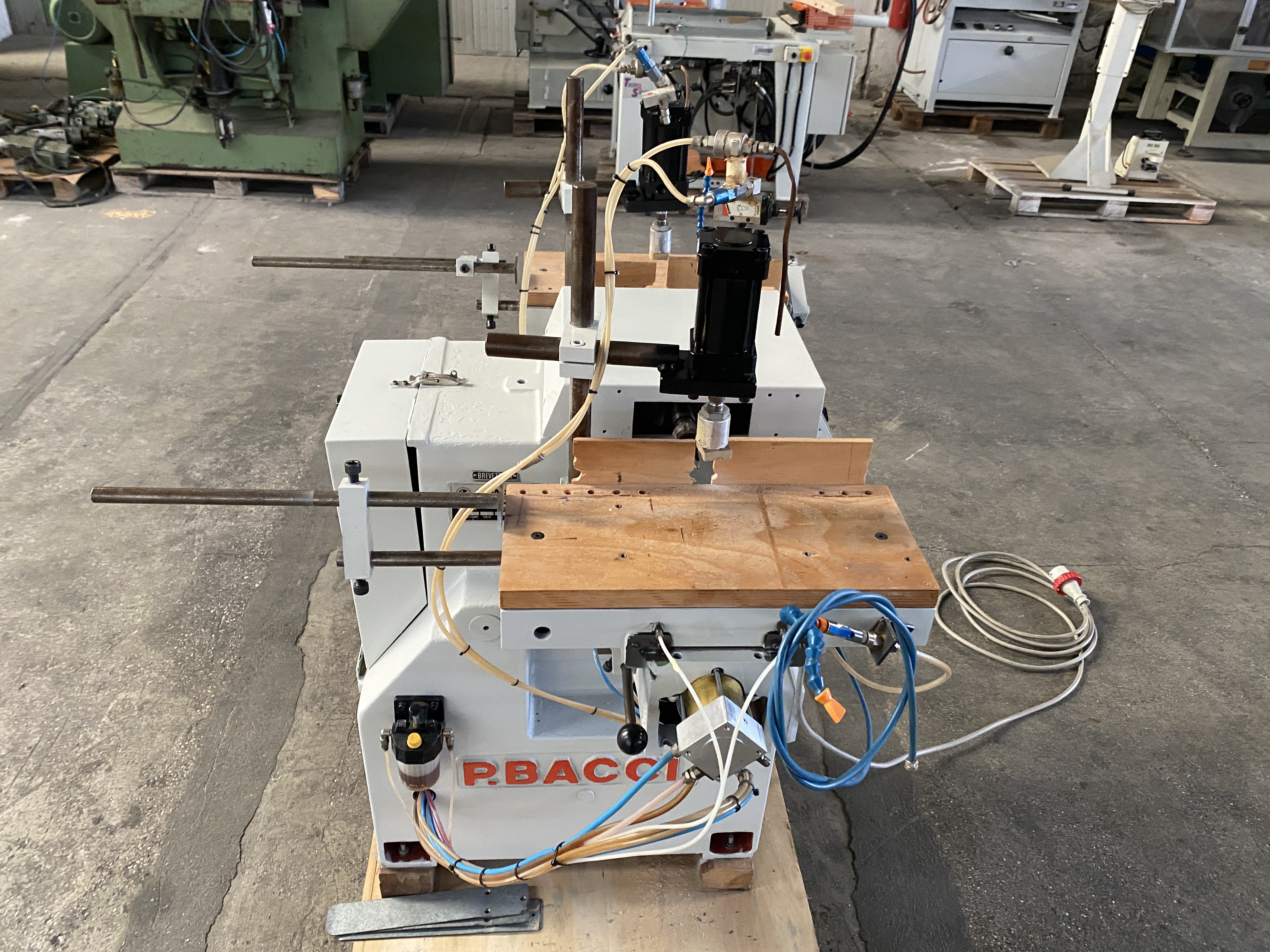 Usato 1995 Bacci MOD Mortasatrice a 2 banchi e 2 punte