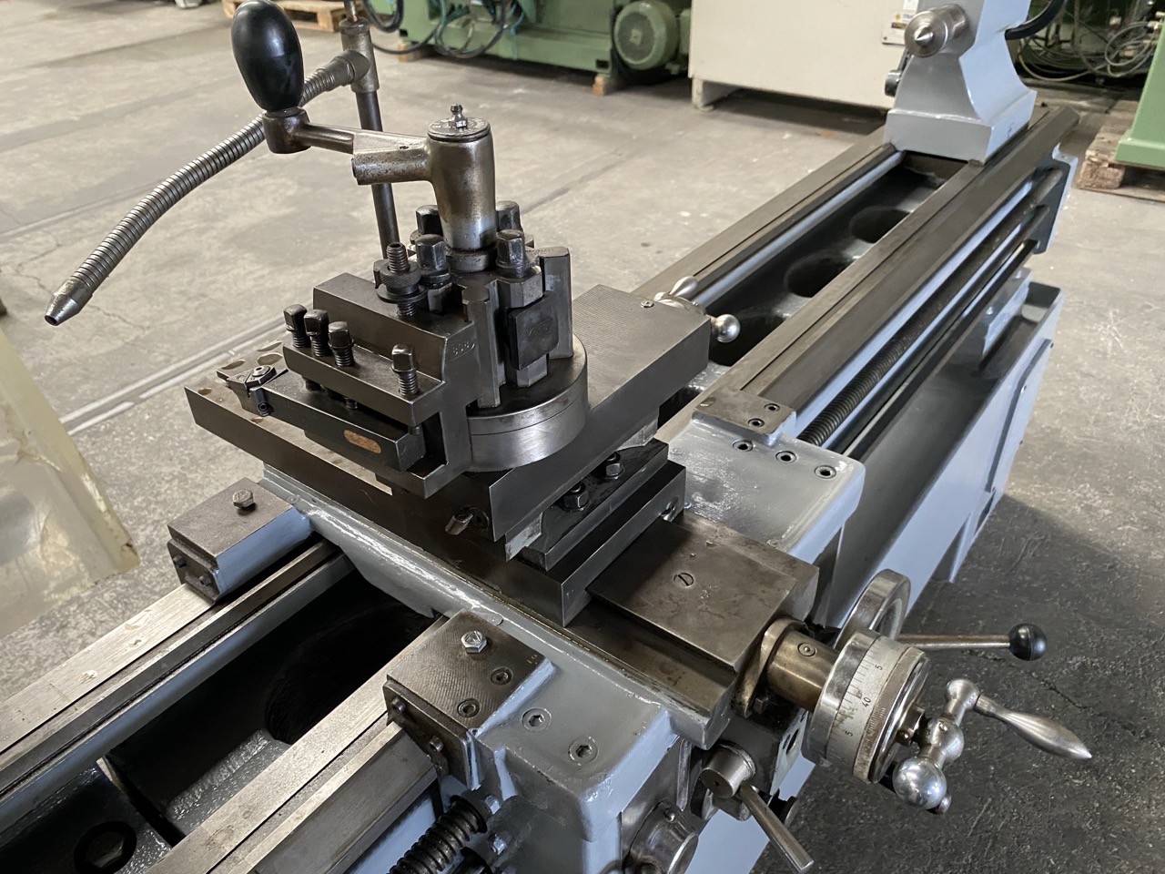 Ricondizionato Nosotti T200/1500 Tornio usato lavorazione ferro completo di accessori