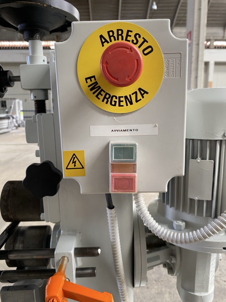 Usato Camam ZS Zigrinatrice singola per elementi dritti e tondi