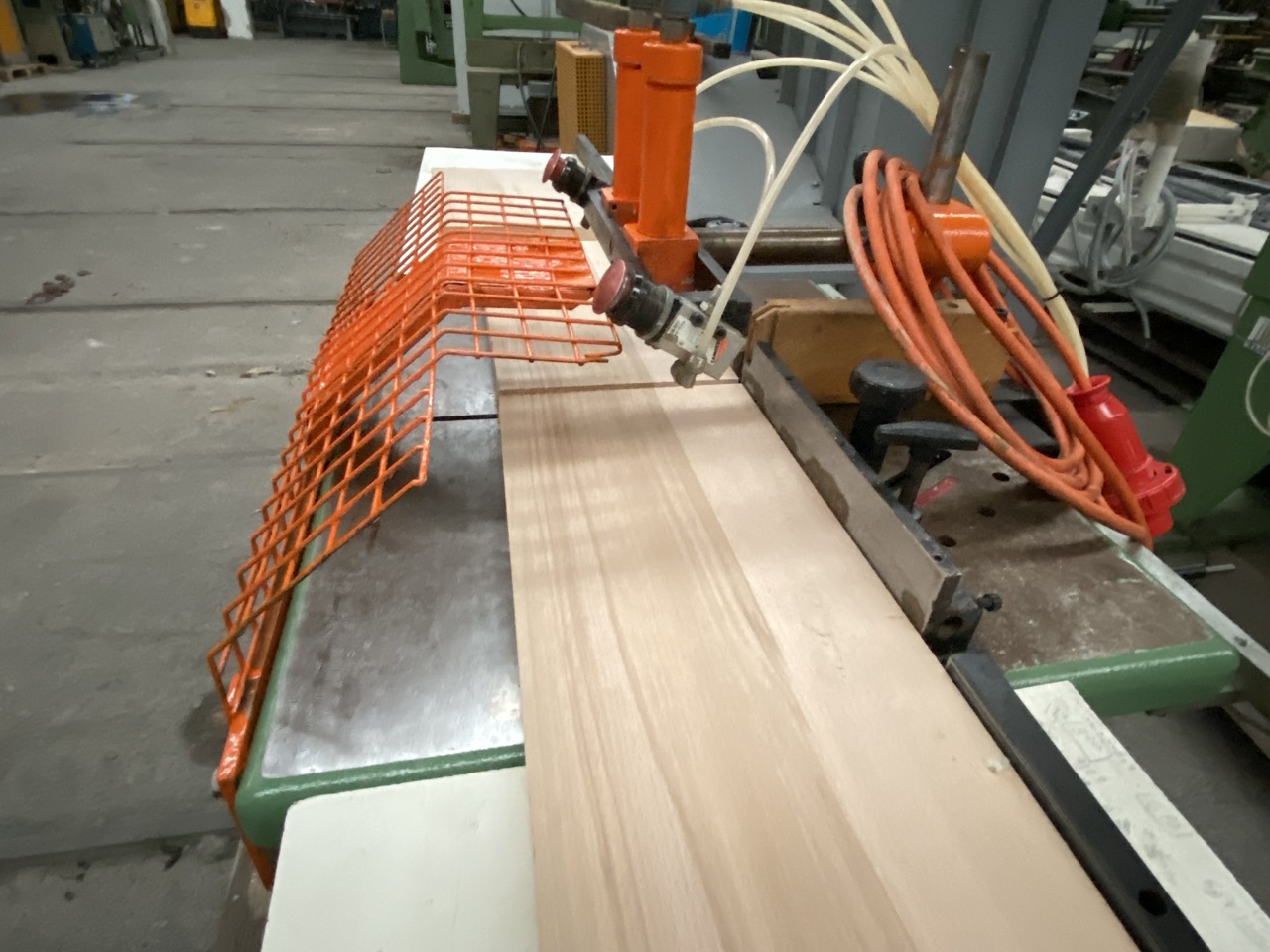 Usato Stromab Troncatrice per Tavole fino a mm. 250, altezza mm. 100